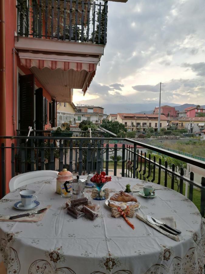 Relax House Villa Giardini Naxos Bagian luar foto